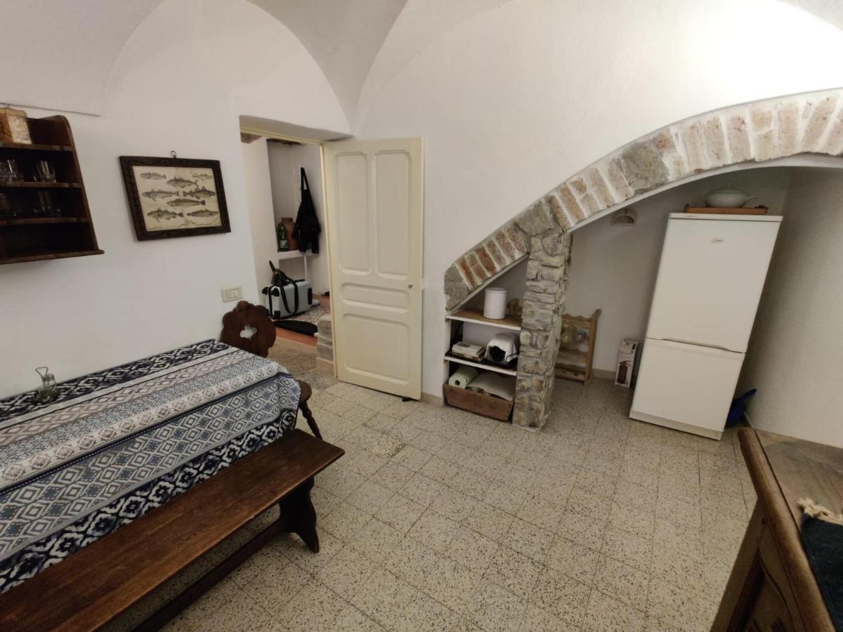 Ferienwohnung Casa Del Gufo Perinaldo Exterior foto